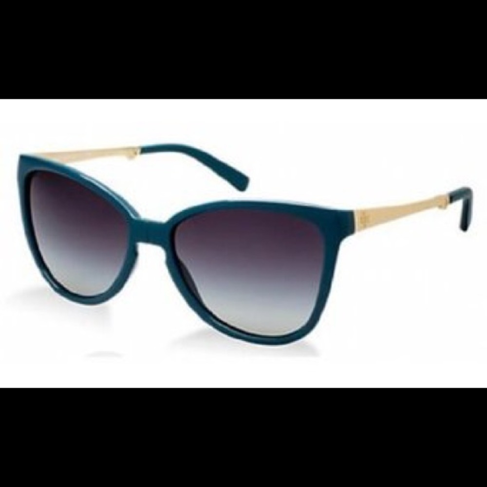 COPY - Tory Burch foldable sunglasses